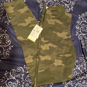 Camo leggings